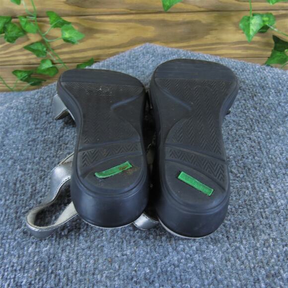 Grasshoppers Women's T-Strap Silver Leather Sz 8.5‎ Medium Gently Used 2025 - Picture 6 of 7